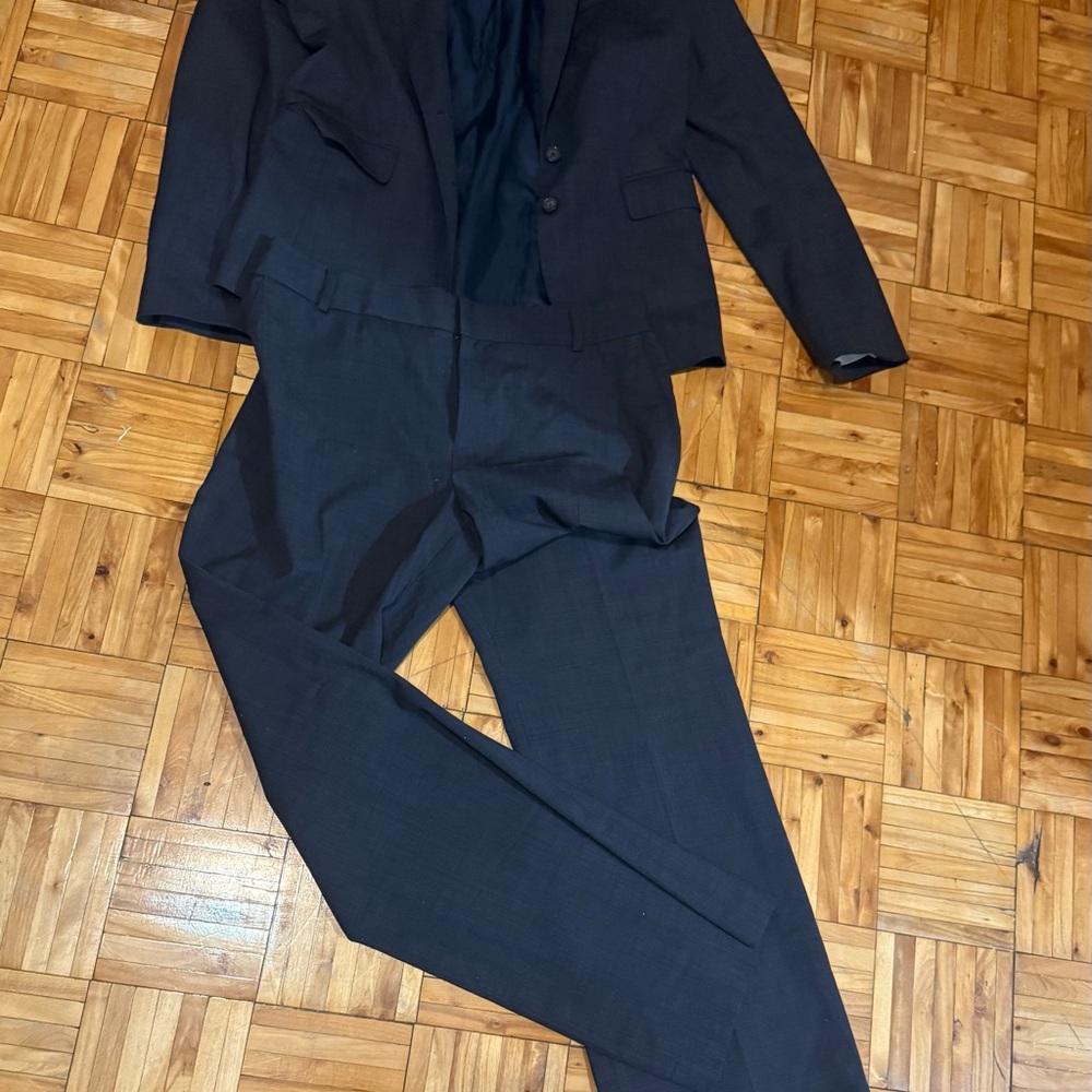 Banana Republic Navy Blue Suit Classic Tailored Design